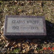 wikoff-gladys-tomb-newman-cem.jpg