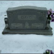 davis-john-marjorie-tomb-oswego-cem.jpg