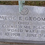 grooms-hillie-e-tomb-village-cem.jpg