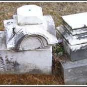 higgins-richard-r-tomb-village-cem.jpg