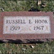 hook-russell-tomb-village-cem.jpg