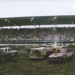 demolition derby.jpg