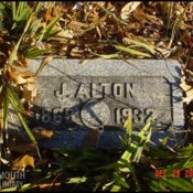 thompson-j-alton-tomb-newman-cem.jpg