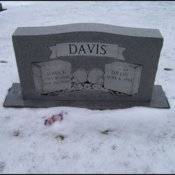 davis-john-dillis-tomb-oswego-cem.jpg