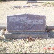 gardner-roscoe-minnie-tomb-newman-cem.jpg