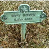 houser-mary-tomb-village-cem.jpg