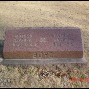 boyd-david-lizzie-tomb-newman-cem.jpg