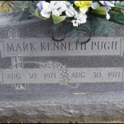 pugh-mark-kenneth-tomb-village-cem.jpg