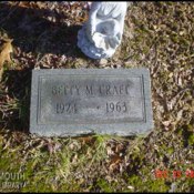 craft-betty-tomb-newman-cem.jpg